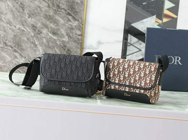 Picture of Dior Mens Bags _SKUfw239329472fw